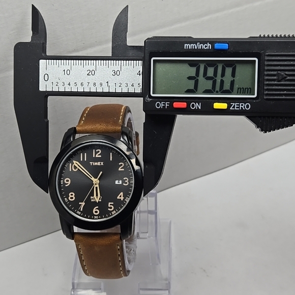 Mens Timex Highland Street 39mm Black Date Watch Indiglo Tan Leather New Battery - Picture 4 of 12